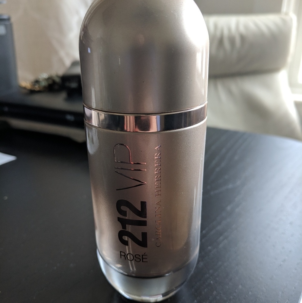 212 VIP Rose 2/3 full